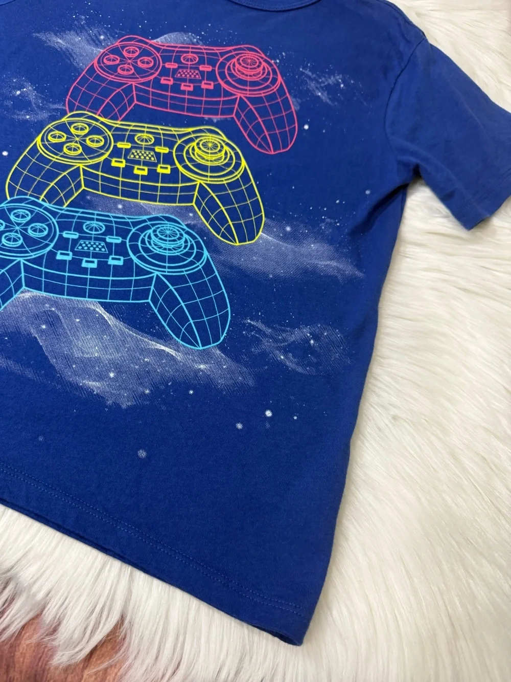 The Children’s Place Blue Graphic T-Shirt - Boys Size M (7/8)